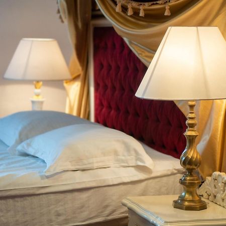 Royal City Hotel Kiev Eksteriør bilde