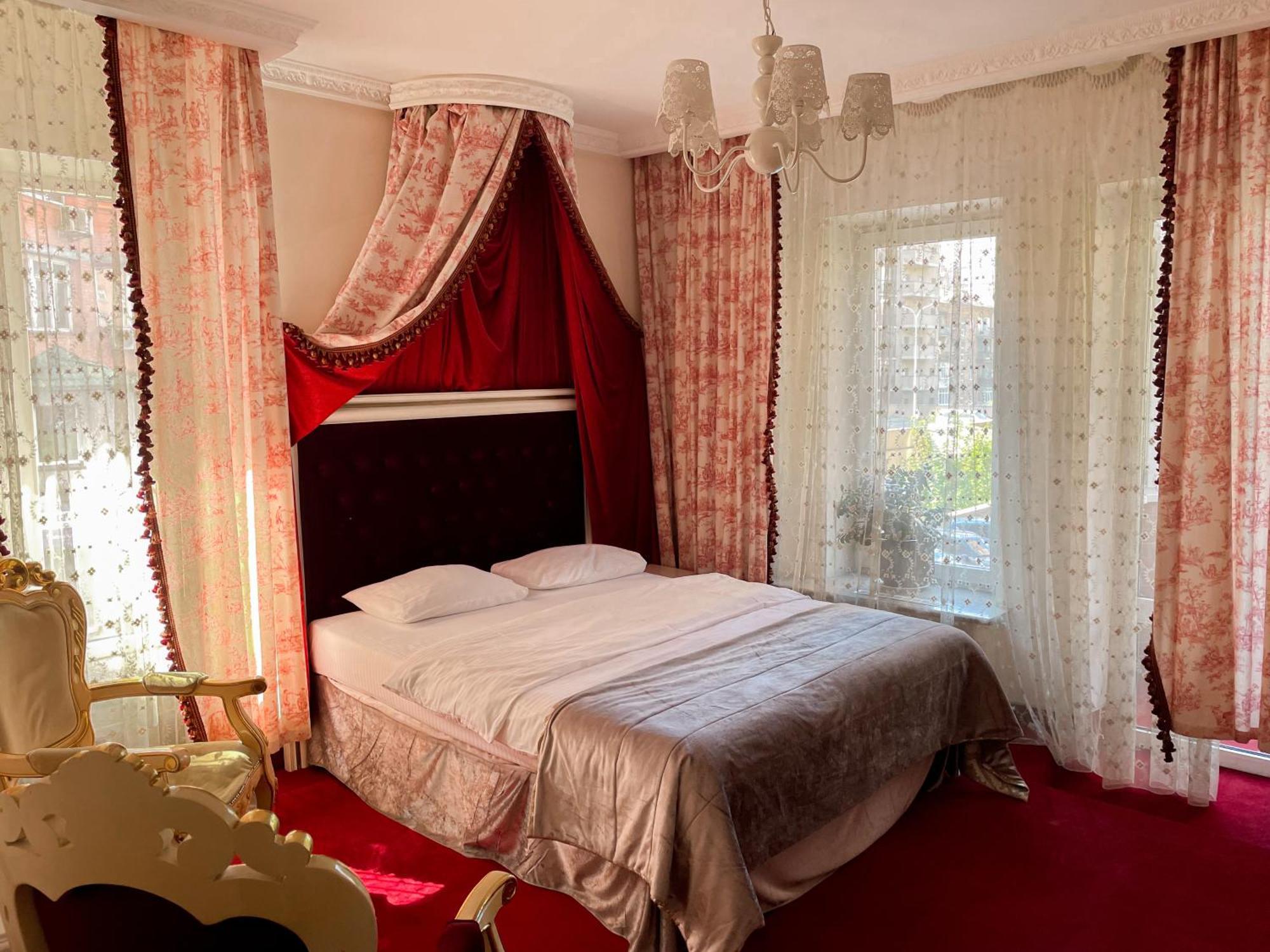 Royal City Hotel Kiev Eksteriør bilde