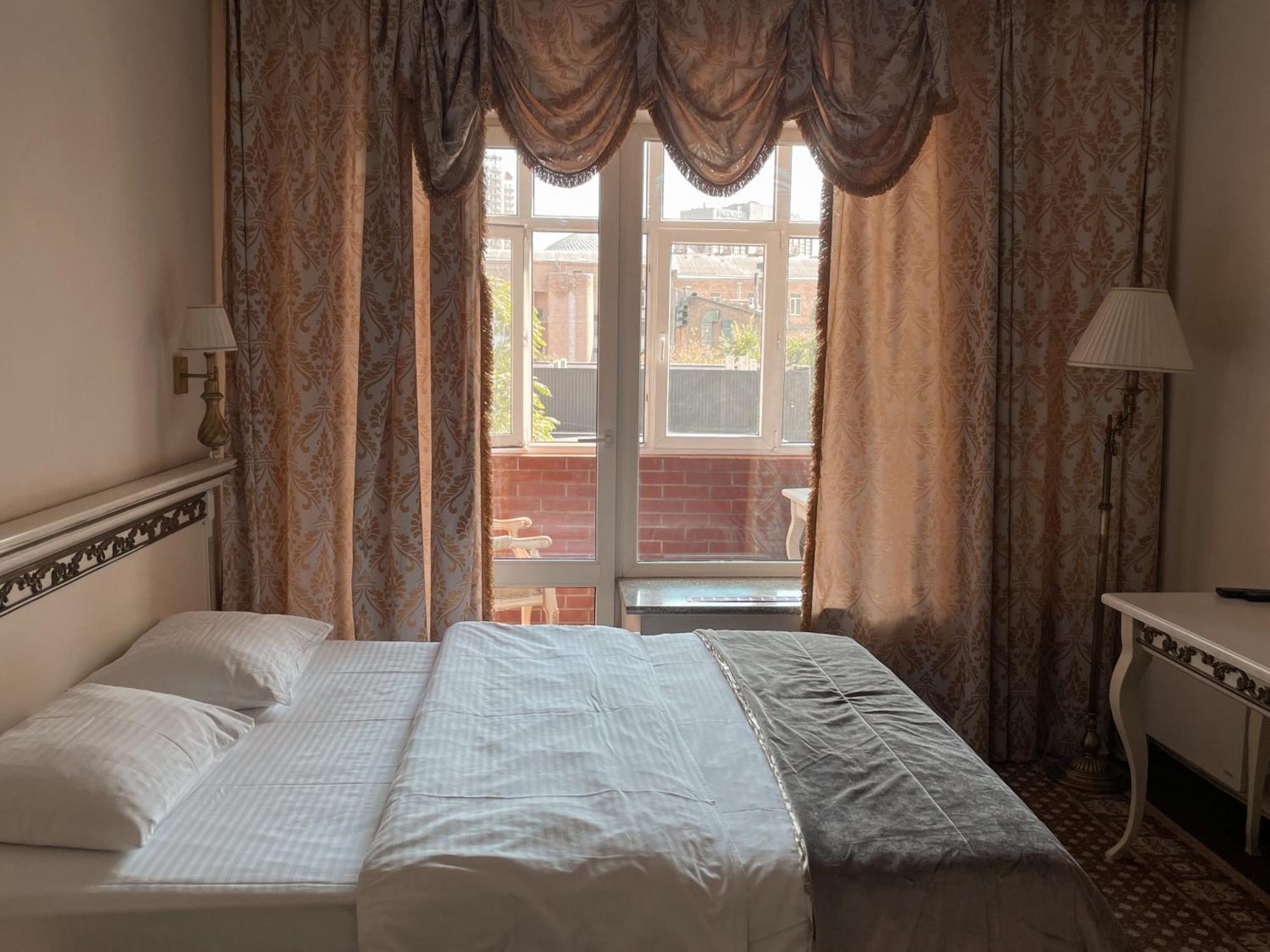 Royal City Hotel Kiev Rom bilde