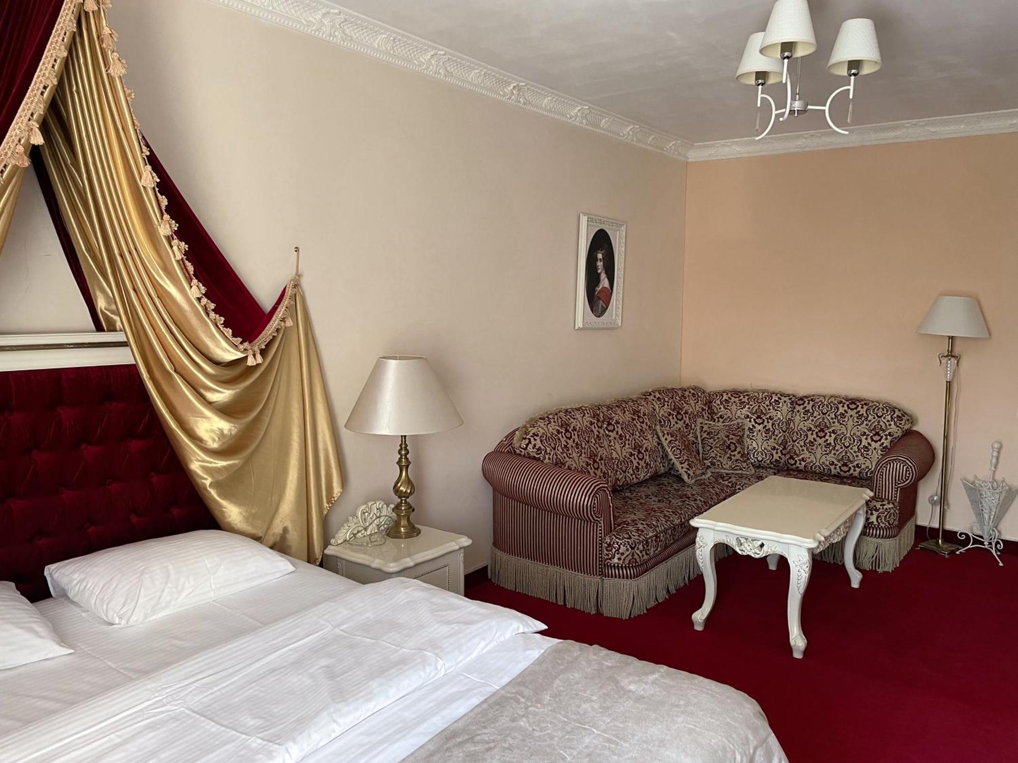 Royal City Hotel Kiev Eksteriør bilde