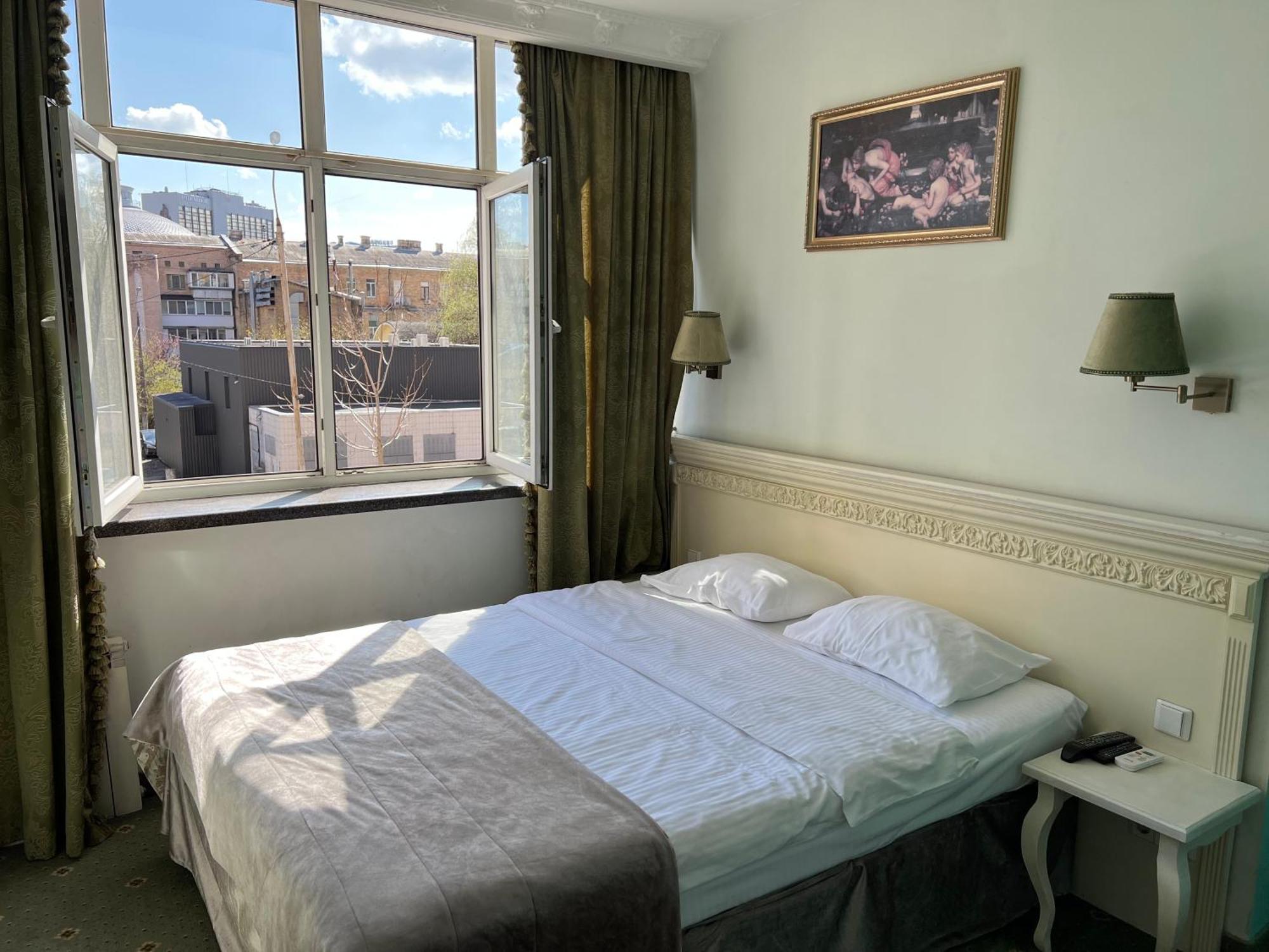 Royal City Hotel Kiev Eksteriør bilde